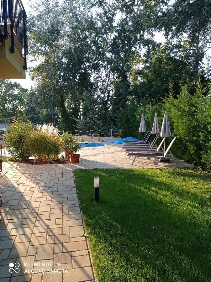 Terrasun Apartments Balatonszarszo Bagian luar foto