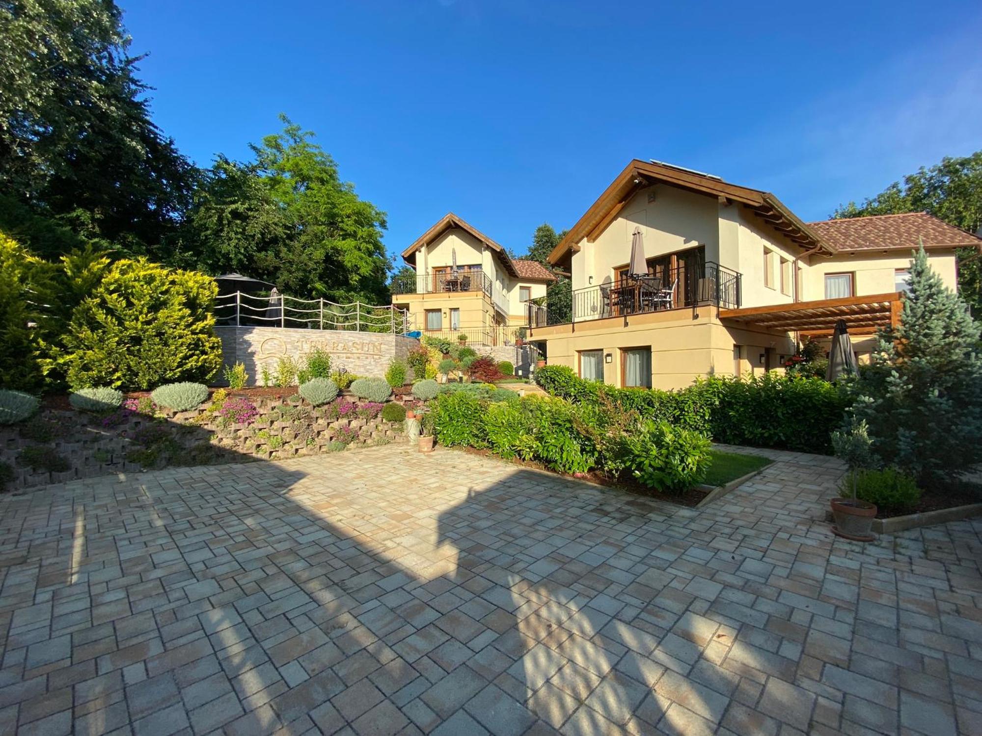 Terrasun Apartments Balatonszarszo Bagian luar foto