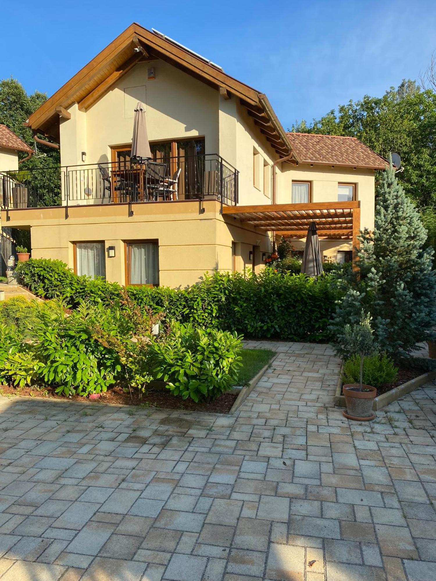 Terrasun Apartments Balatonszarszo Bagian luar foto