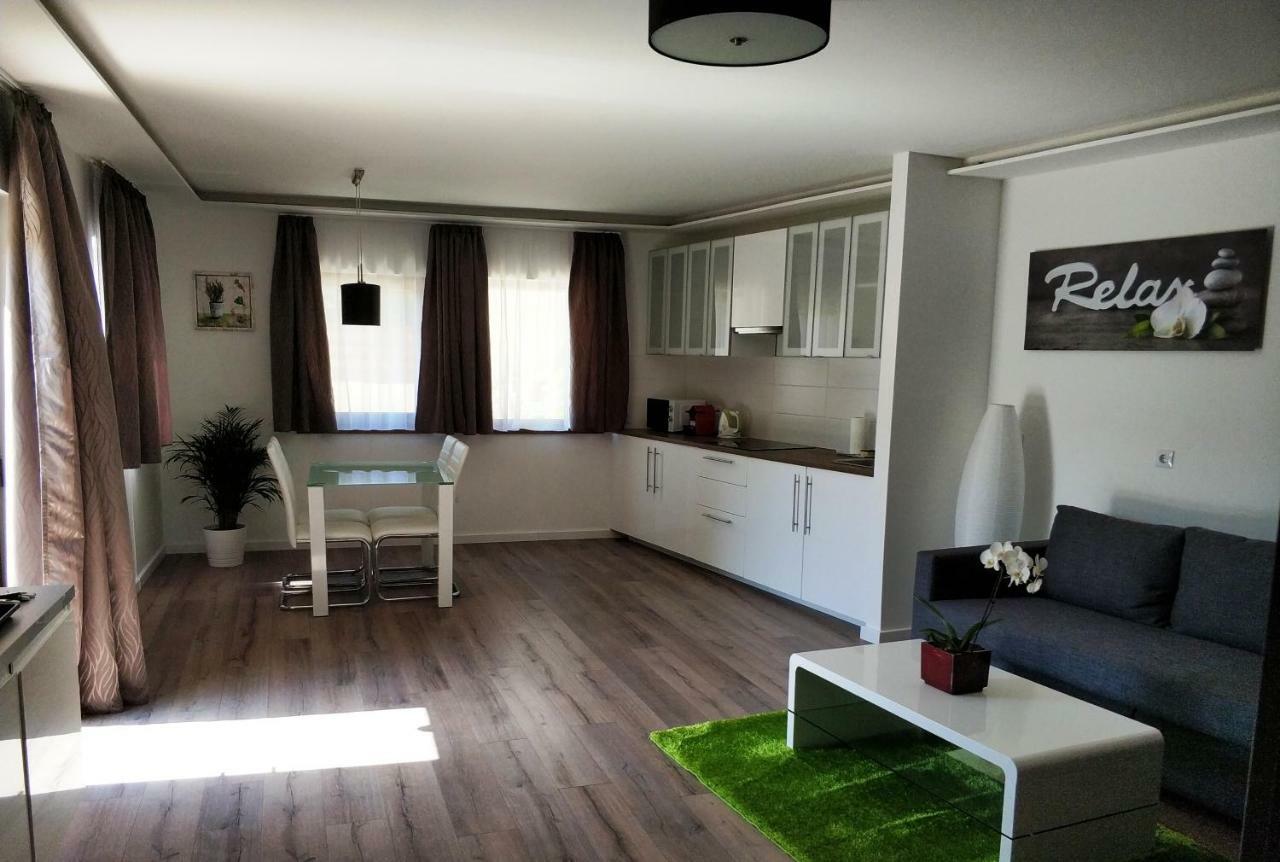 Terrasun Apartments Balatonszarszo Bagian luar foto